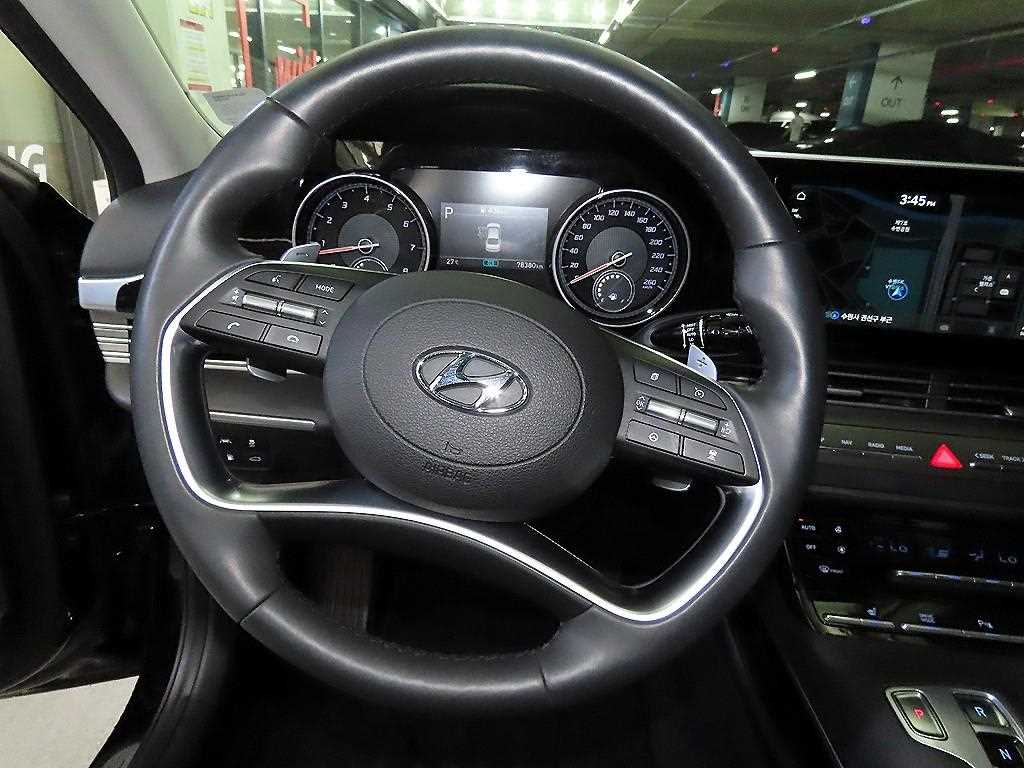 HYUNDAI Grandeur - Vista 8