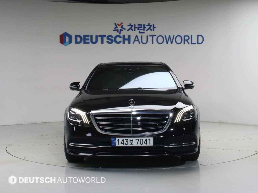 Mercedes Benz S Class - Vista 3