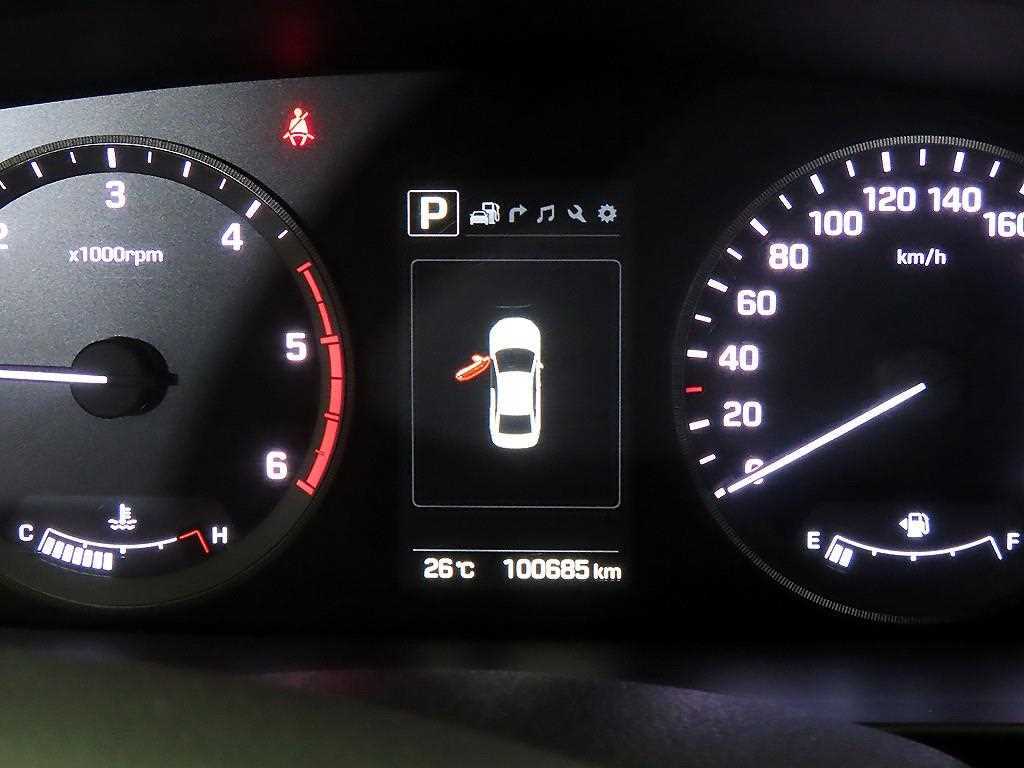 HYUNDAI Sonata - Vista 11