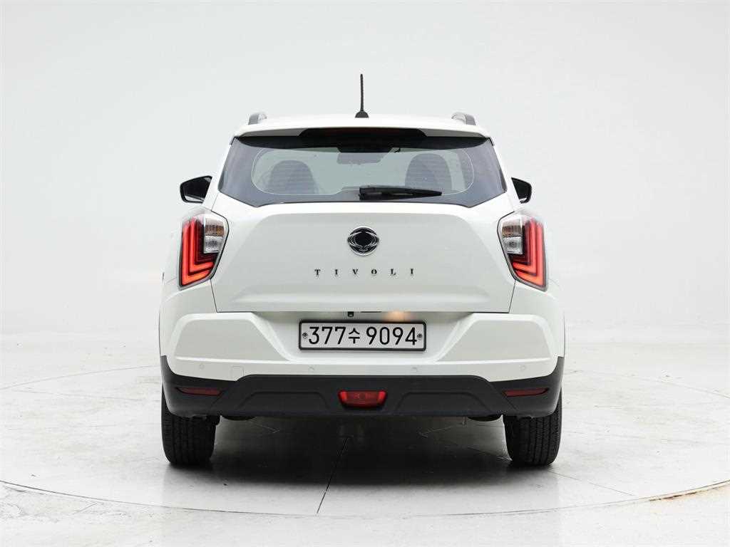 Ssangyong Tivoli - Vista 7