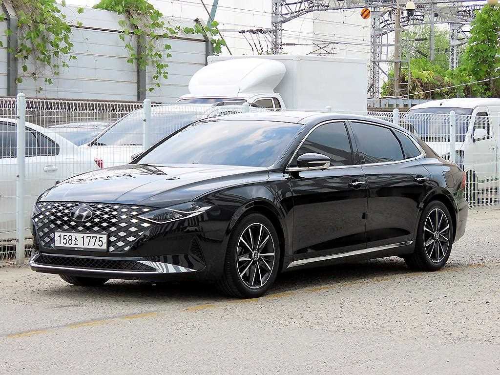 HYUNDAI Grandeur - Vista 2