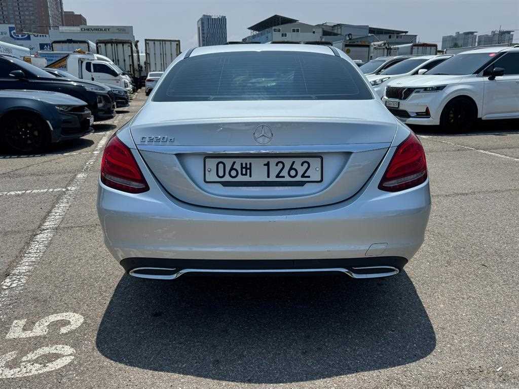 Mercedes Benz C Class - Vista 7