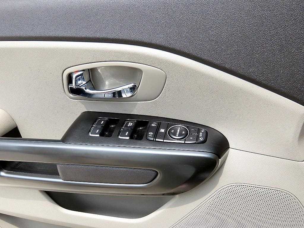 KIA Carnival 2017 Blanco - Importación desde Corea - HF Imports Iquique - Foto 13