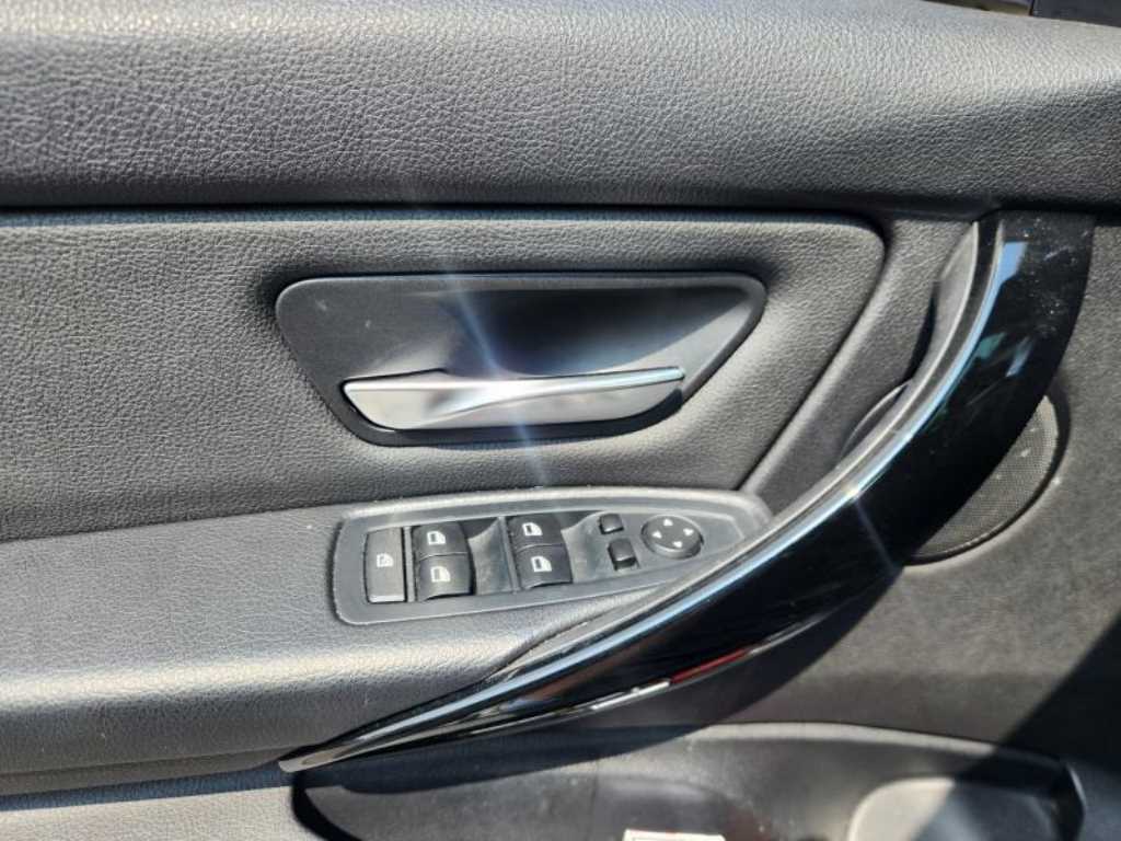 BMW 3 series 2013 Negro - Importación desde Corea - HF Imports Iquique - Foto 14