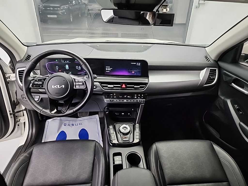 KIA Seltos - Vista 9