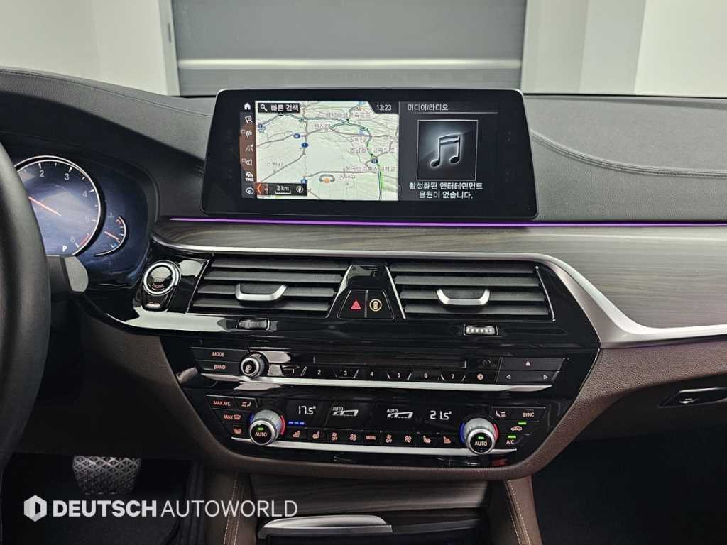 BMW 5 Series 2018 Blanco - Importación desde Corea - HF Imports Iquique - Foto 16