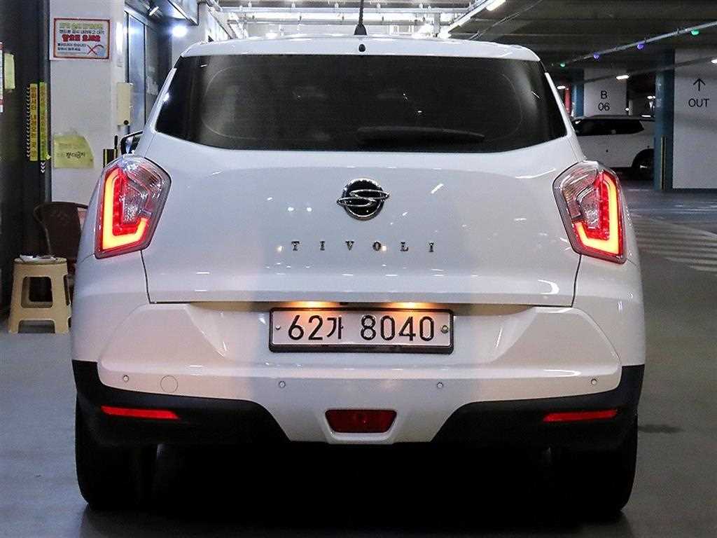 Ssangyong Tivoli - Vista 7