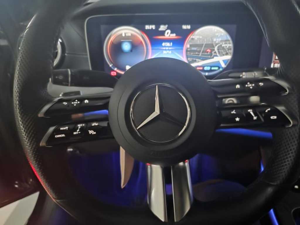 Mercedes Benz E class - Vista 6