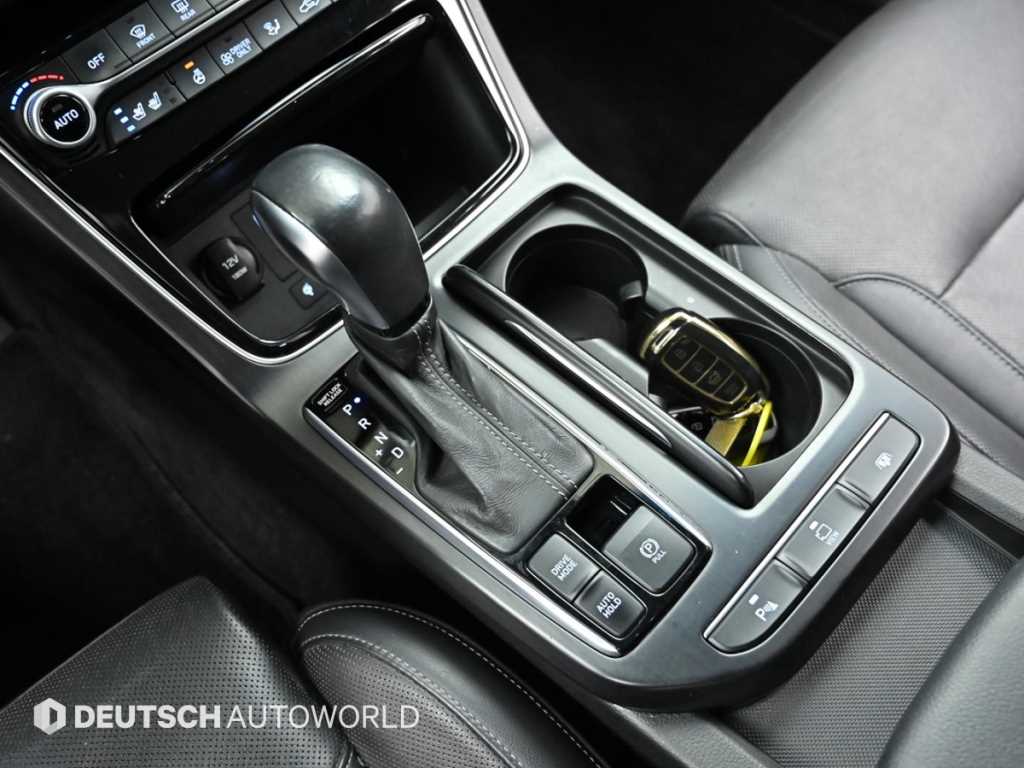 HYUNDAI Grandeur - Vista 11