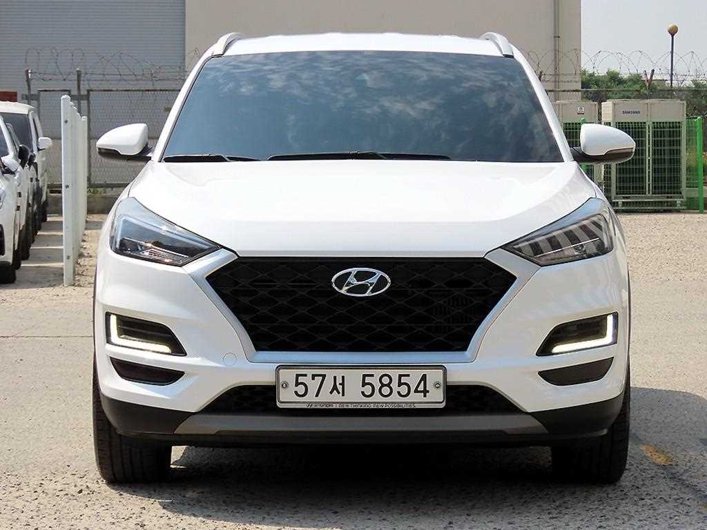 HYUNDAI Tucson 2018 Blanco - Importación desde Corea - HF Imports Iquique - Foto 1