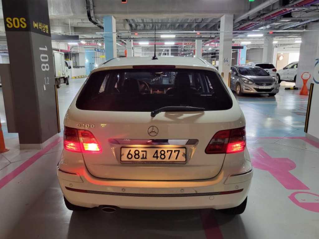 Mercedes Benz B Class (MY B) - Vista 2