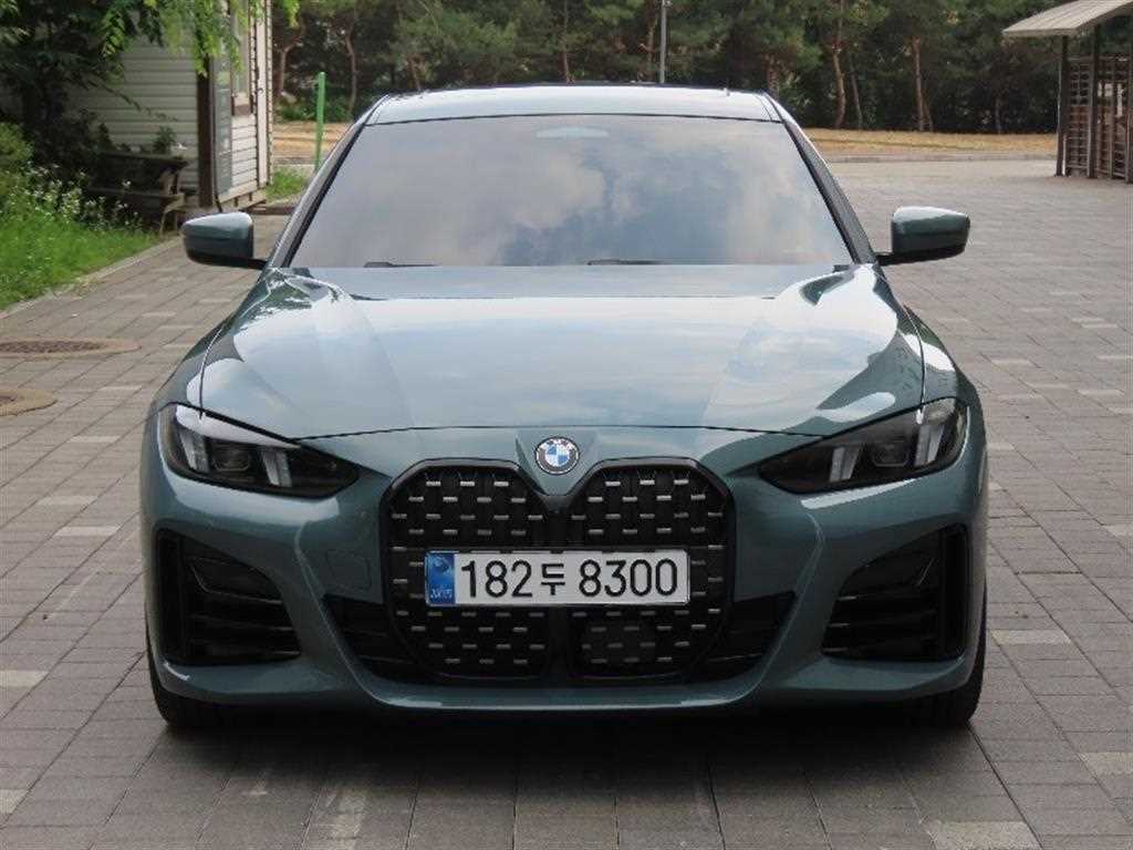 BMW 4 Series 2026 Verde - Importación desde Corea - HF Imports Iquique - Foto 1