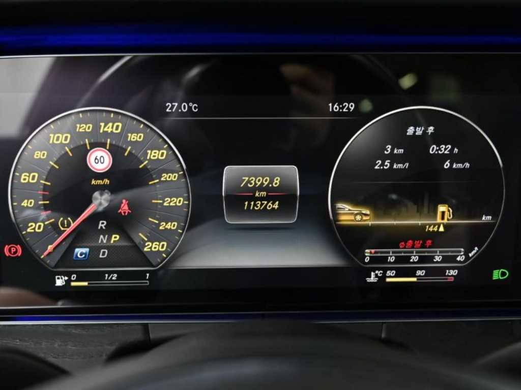 Mercedes Benz E class - Vista 10
