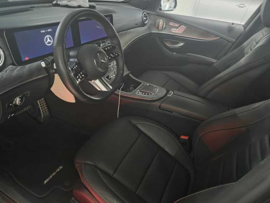 Mercedes Benz E class - Vista 11