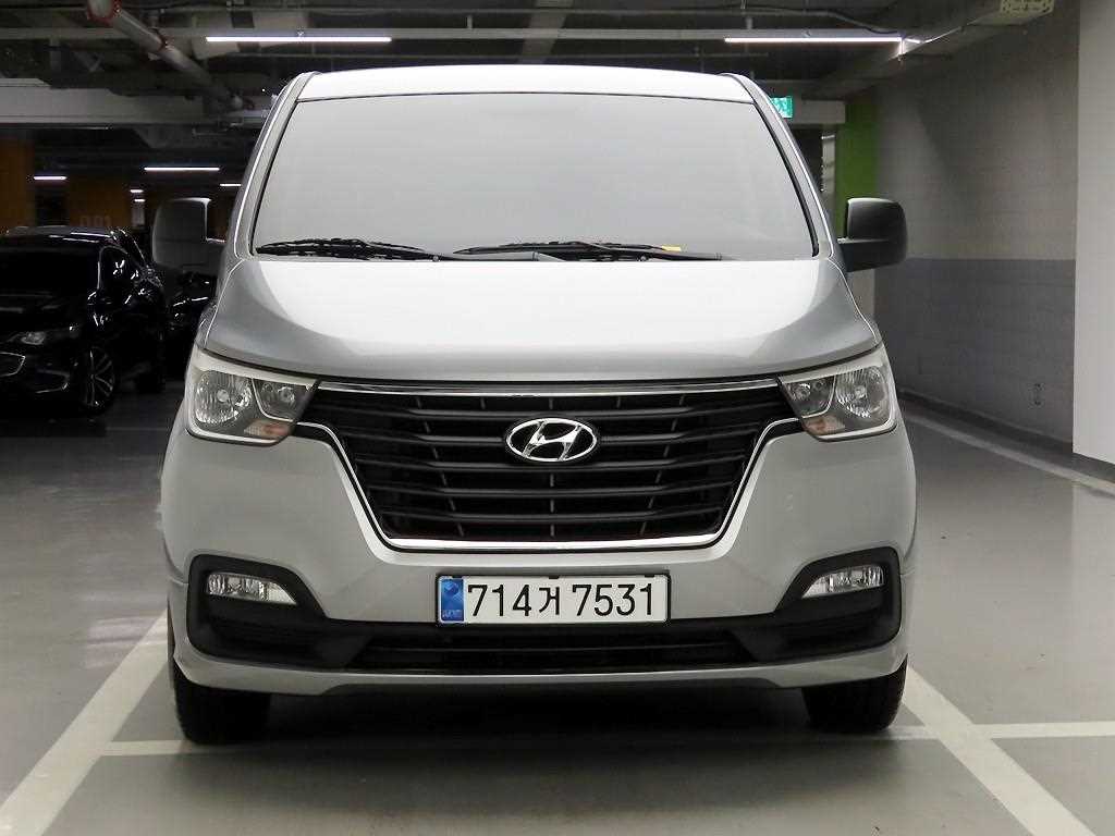 HYUNDAI Starex 2020 - Importación desde Corea - HF Imports Iquique - Foto 1
