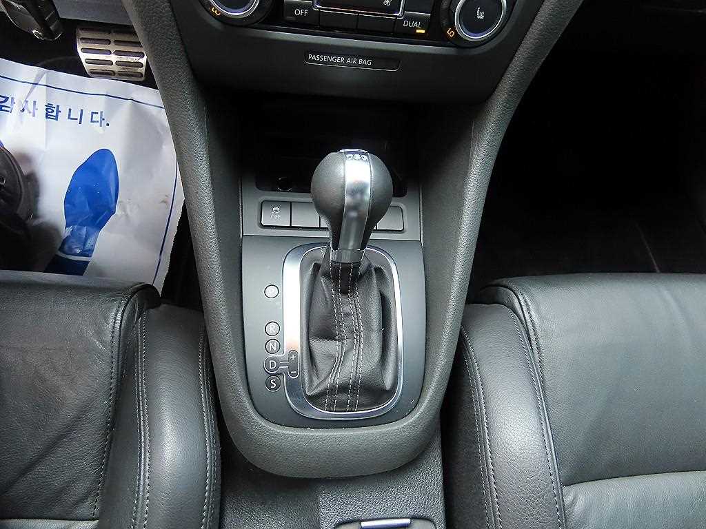 Volkswagen Golf - Vista 12