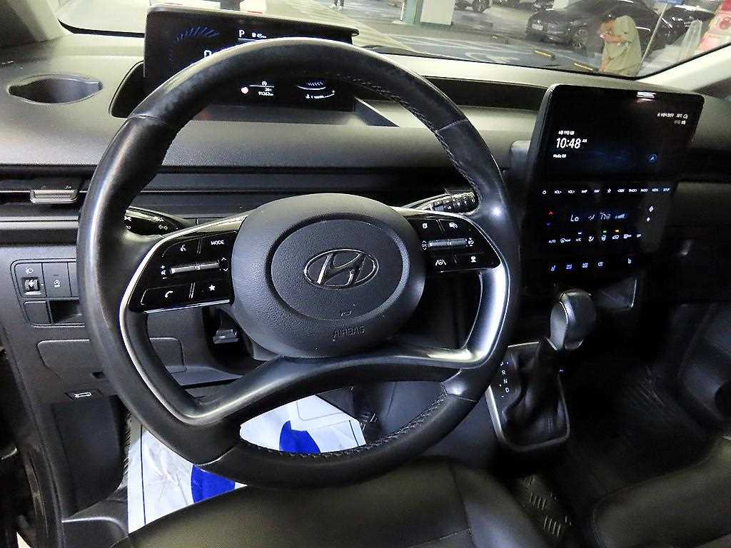 HYUNDAI Staria - Vista 10