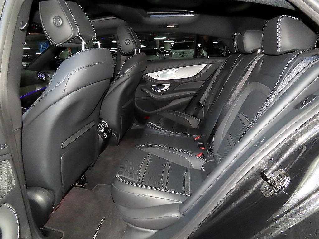 Mercedes Benz AMG GT - Vista 9