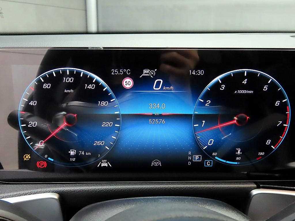 Mercedes Benz GLB Class - Vista 10