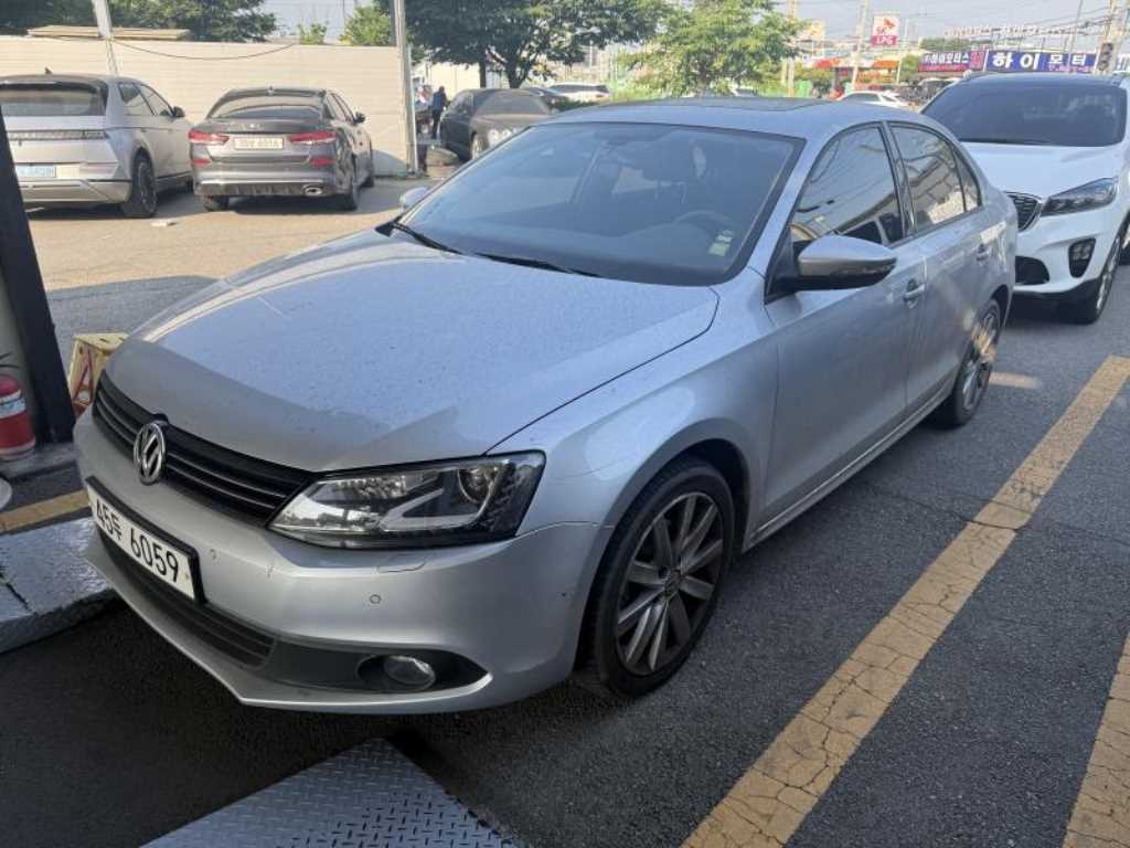 Volkswagen Jetta 2014 Gris - Importación desde Corea - HF Imports Iquique - Foto 1