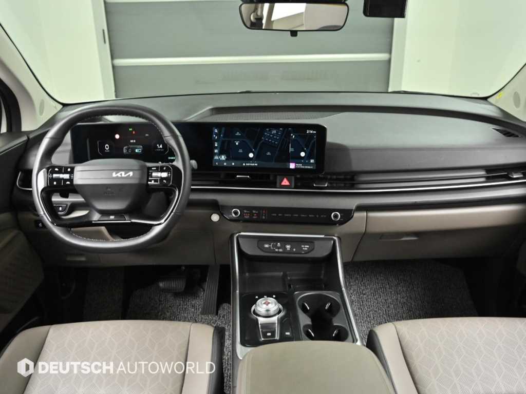 KIA Carnival - Vista 9
