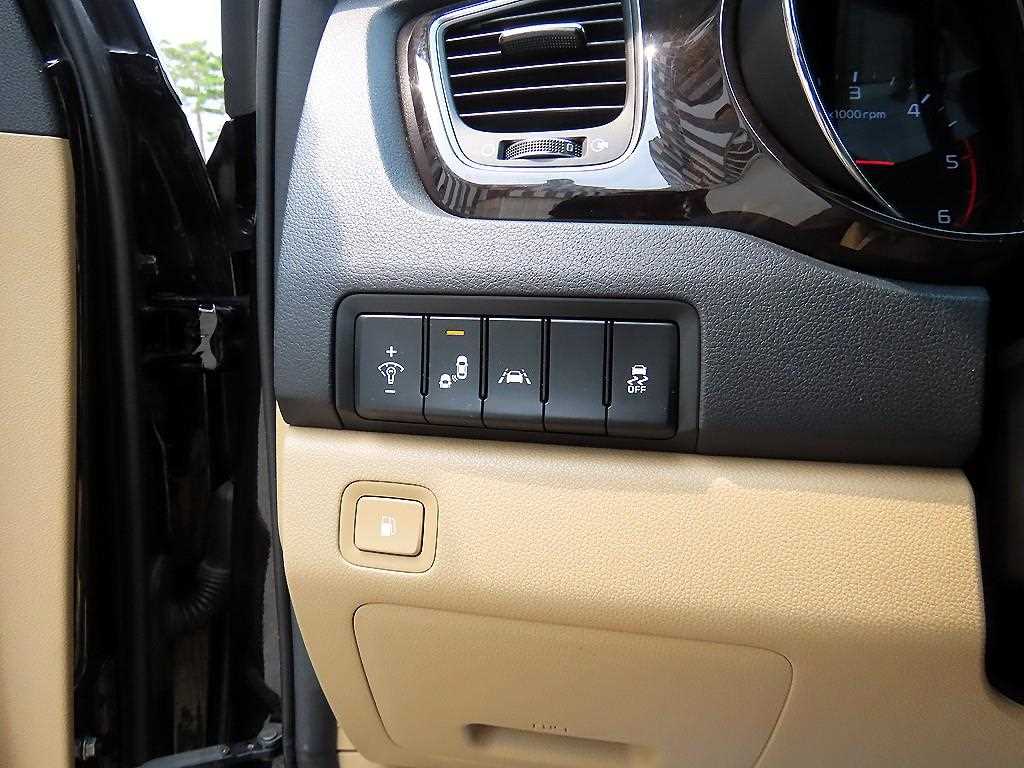 KIA Carnival 2018 Negro - Importación desde Corea - HF Imports Iquique - Foto 15