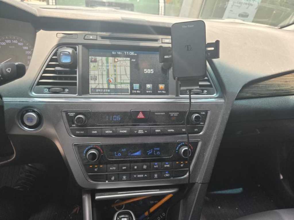 HYUNDAI Sonata - Vista 7