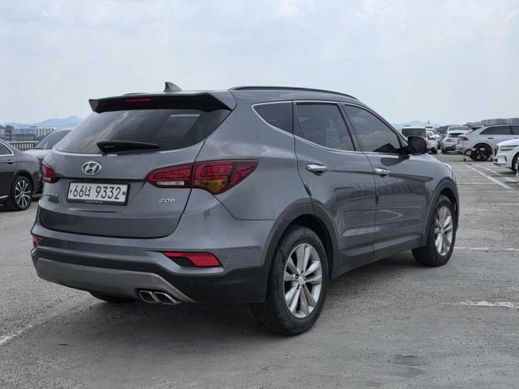 HYUNDAI Santa Fe - Vista 6