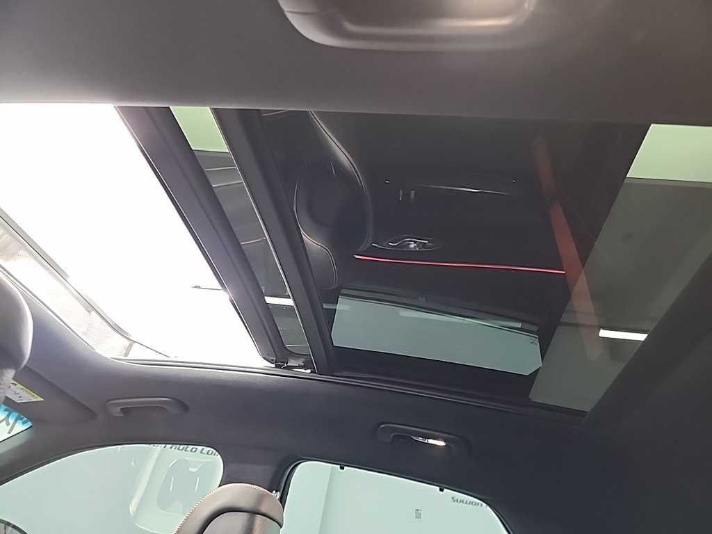 Genesis GV70 2024 Negro - Importación desde Corea - HF Imports Iquique - Foto 16