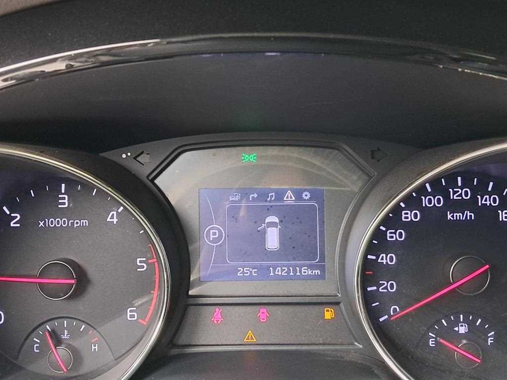 KIA Carnival - Vista 10