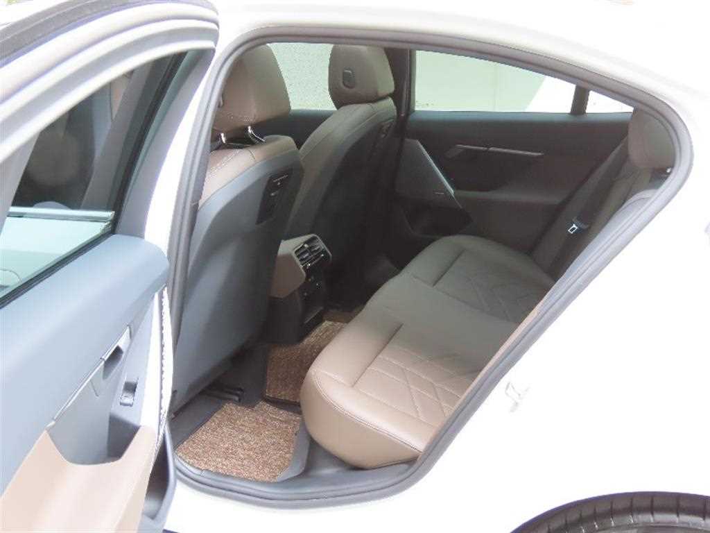 BMW 5 Series 2024 Blanco - Importación desde Corea - HF Imports Iquique - Foto 16