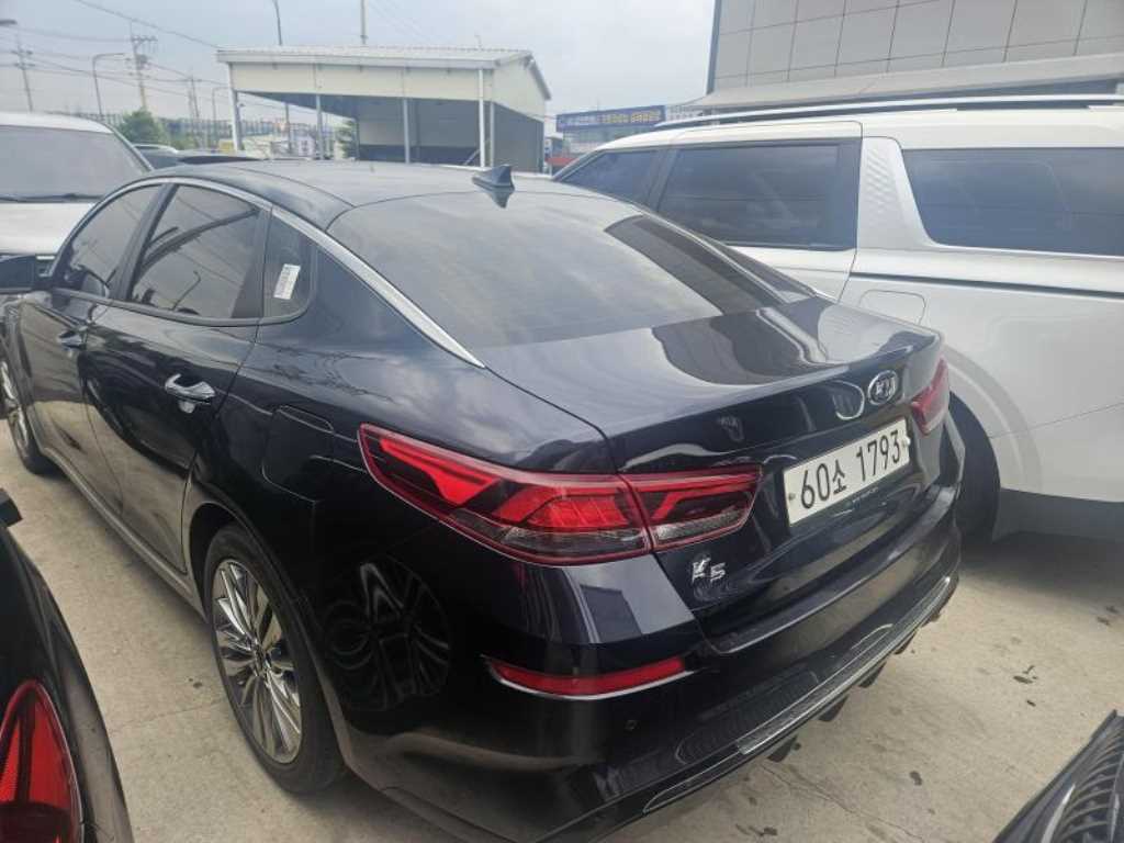 KIA K5 - Vista 6
