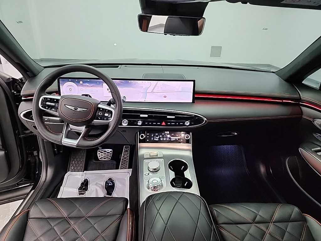 Genesis GV70 - Vista 9