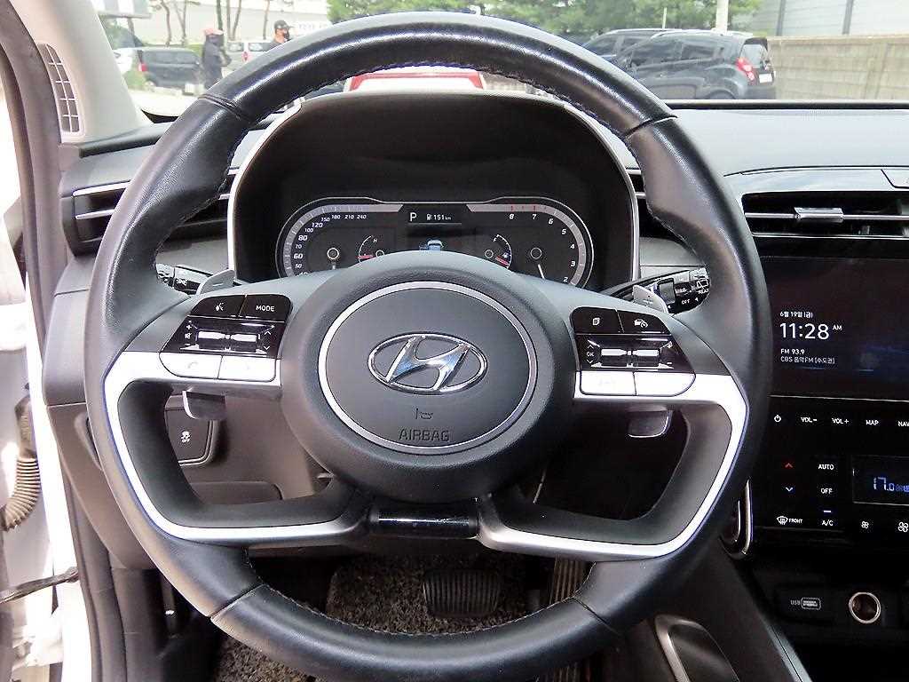 HYUNDAI Tucson - Vista 10