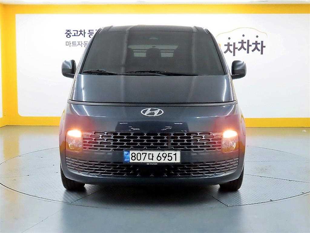 HYUNDAI Staria 2022 - Importación desde Corea - HF Imports Iquique - Foto 1