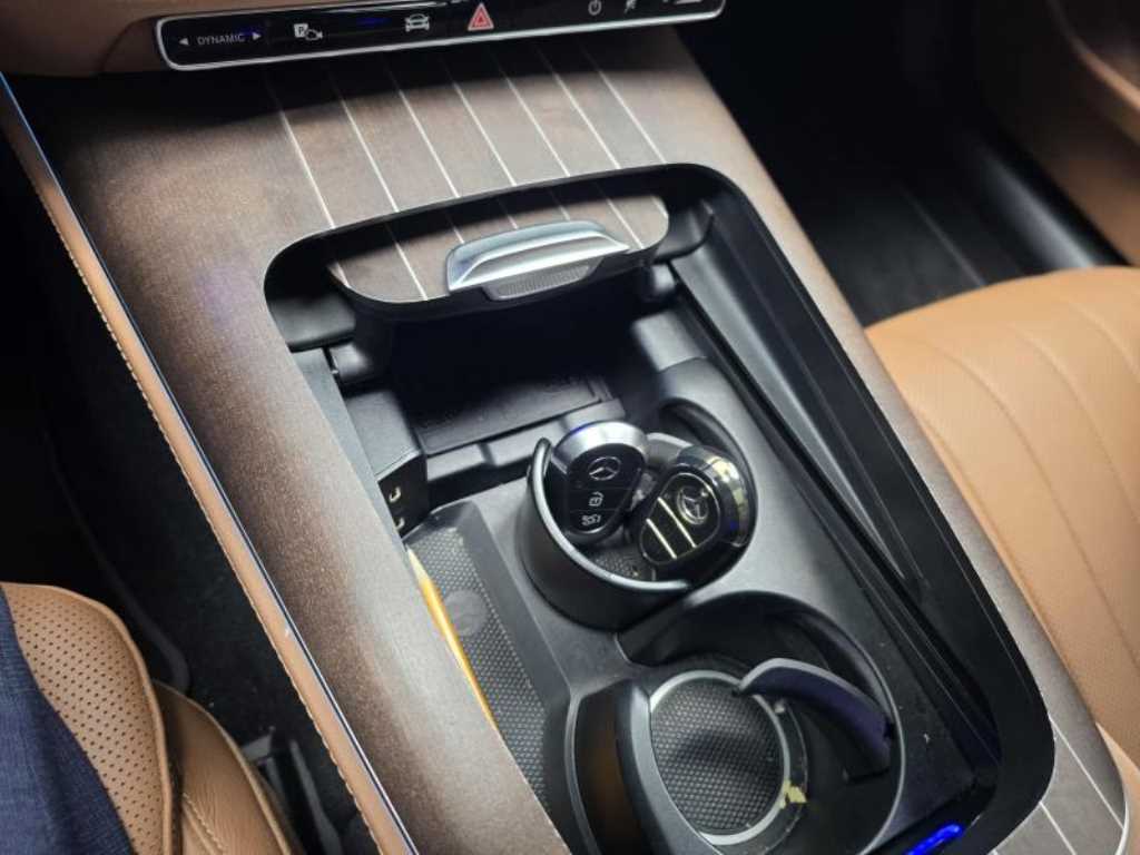 Mercedes Benz E class - Vista 11