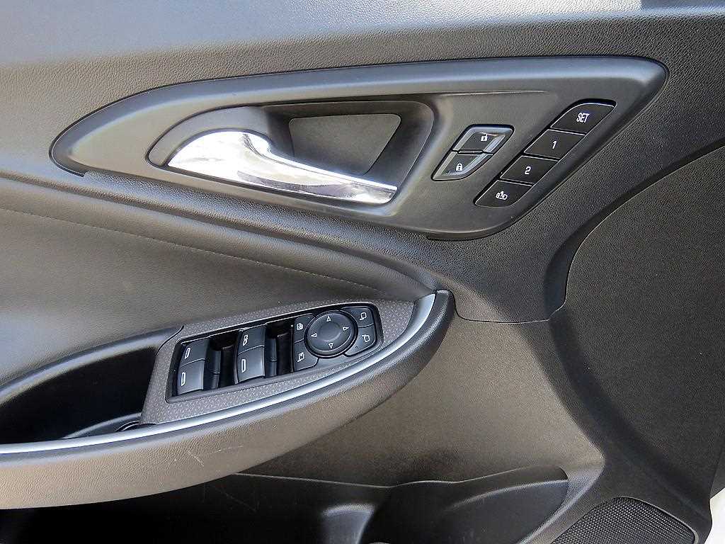 Chevrolet Malibu - Vista 12
