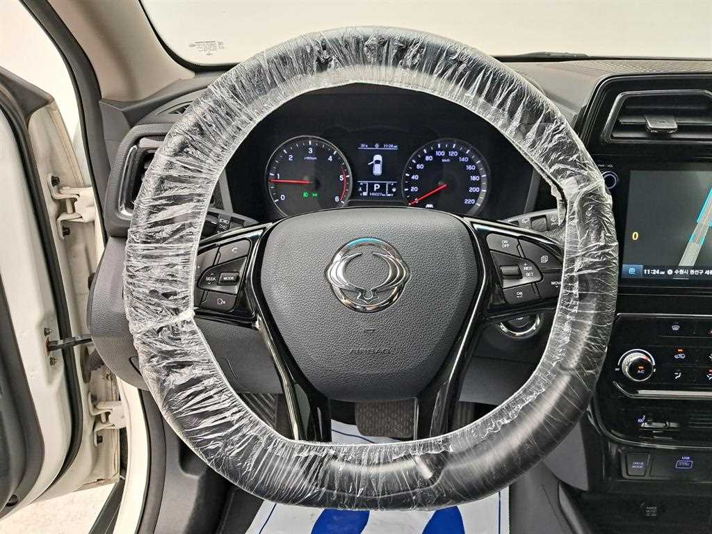 Ssangyong Tivoli - Vista 9