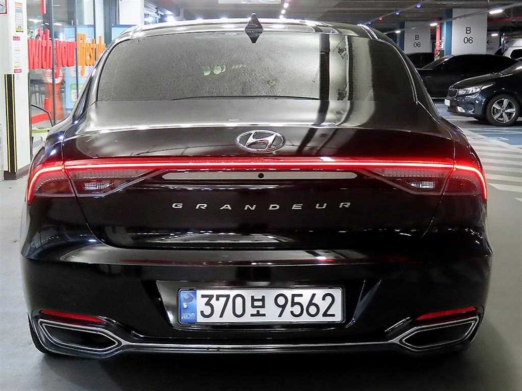 HYUNDAI Grandeur - Vista 5