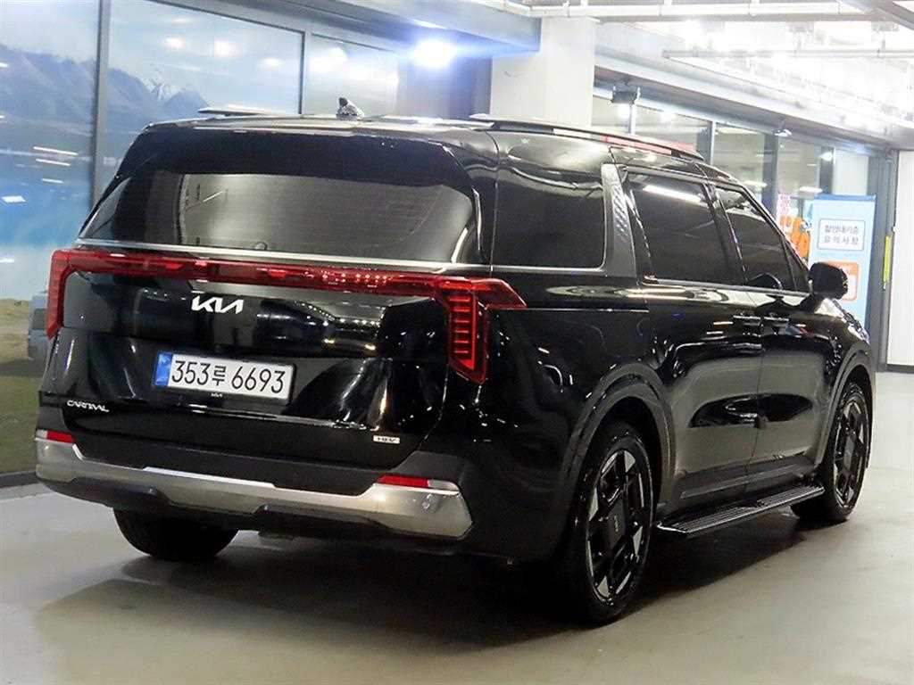 KIA Carnival - Vista 6