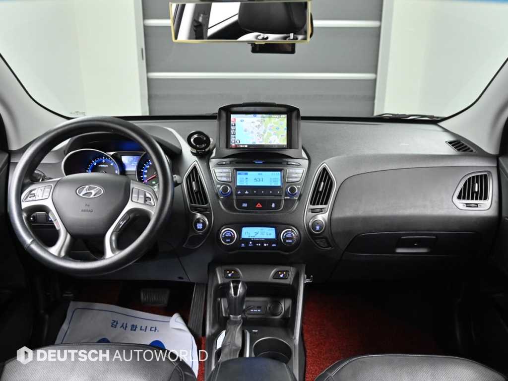 HYUNDAI Tucson - Vista 10
