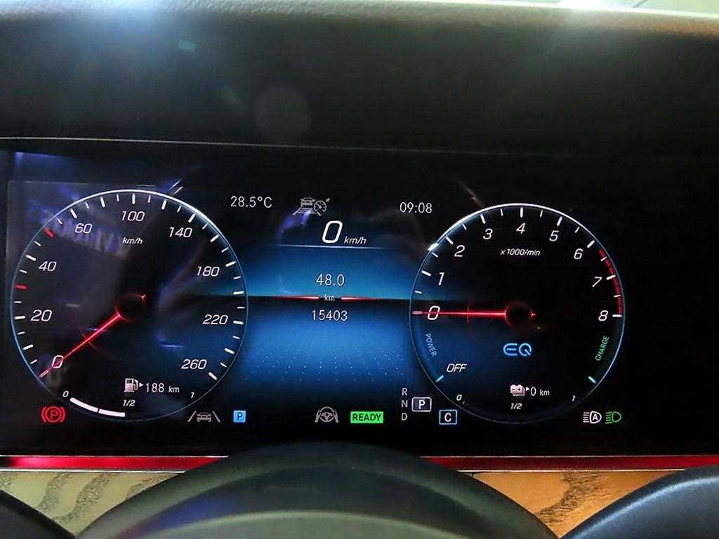 Mercedes Benz E class - Vista 11