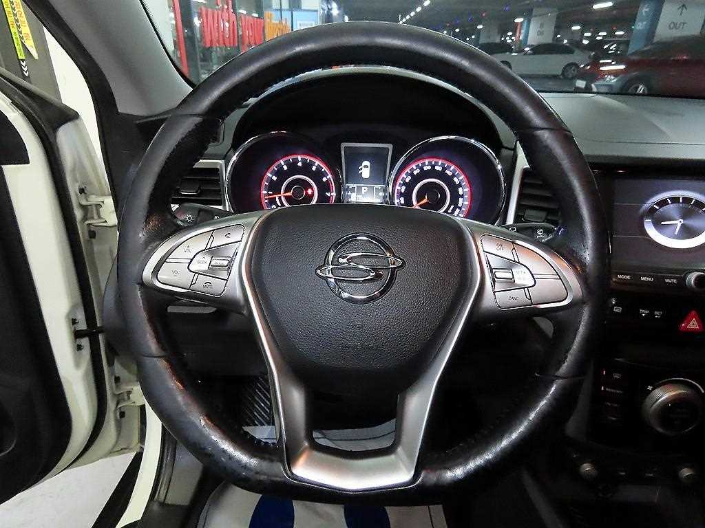 Ssangyong Tivoli - Vista 10