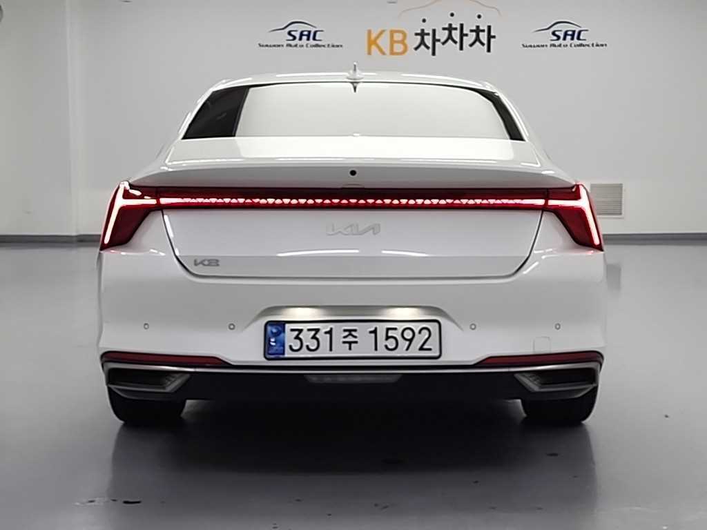 KIA K8 - Vista 3