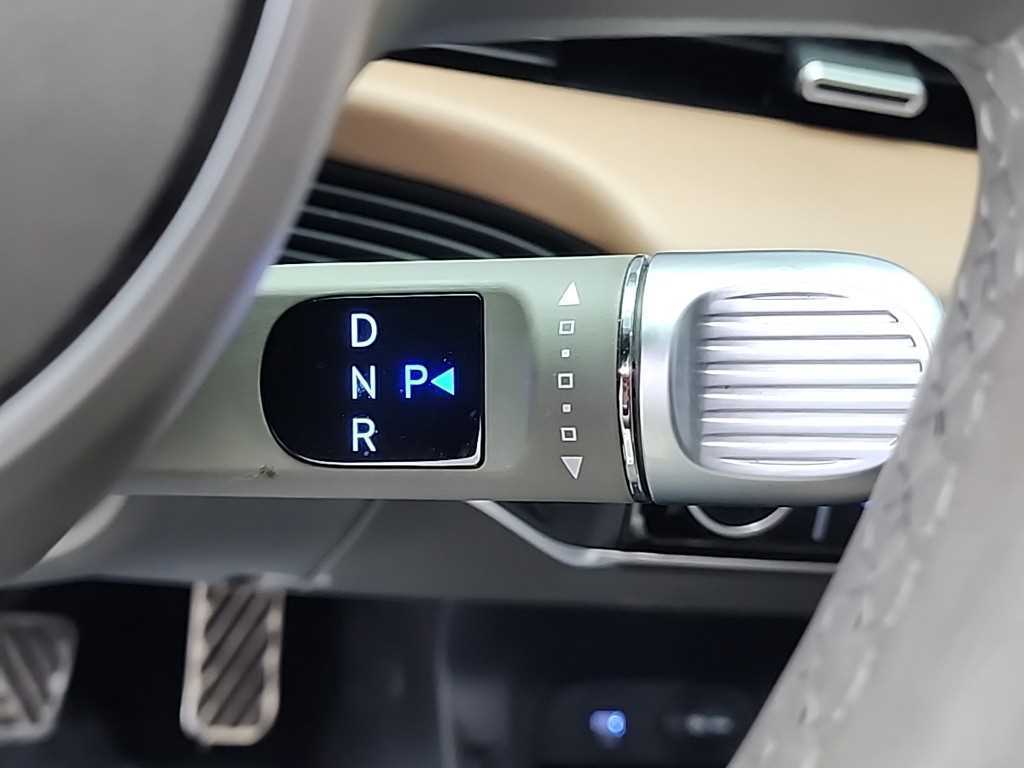 HYUNDAI Ioniq 5 - Vista 10
