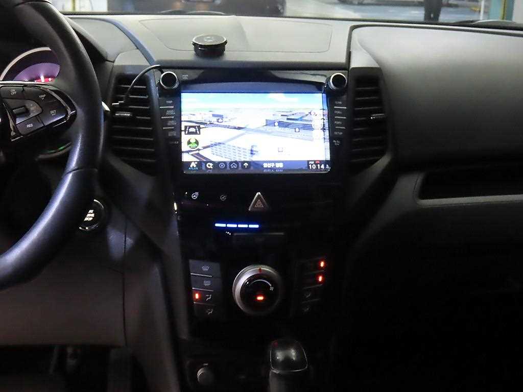 Ssangyong Tivoli 2018 Blanco - Importación desde Corea - HF Imports Iquique - Foto 13