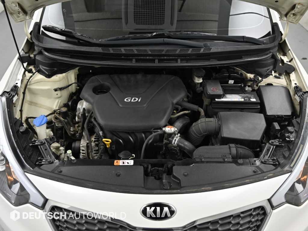 KIA K3 - Vista 8