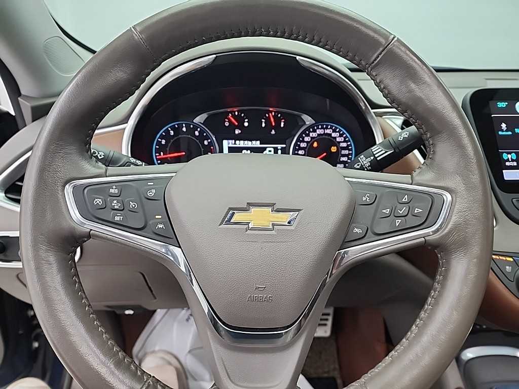 Chevrolet Malibu - Vista 11