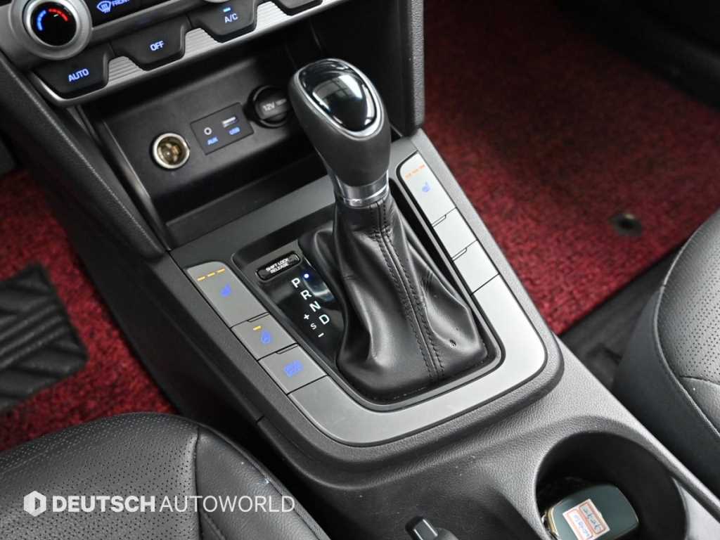 HYUNDAI Avante - Vista 11