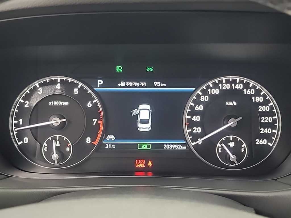Genesis EQ900 - Vista 8